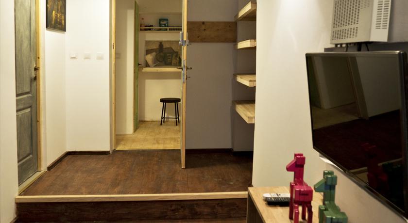 Victoria Poshtel Bucharest 호스텔 외부 사진